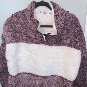 Fuzzy Sherpa Quarter Zip Cozy Bear PullOver White and Burgundy/Plum Boutique NWT